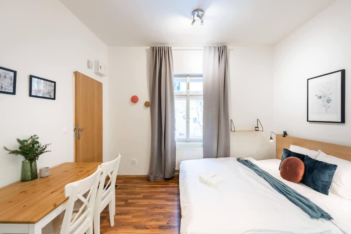 Beautiful Cozy Gem Near Old Town * Praga