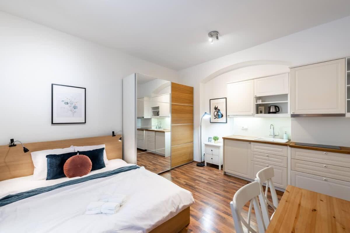 Appartamento Beautiful Cozy Gem Near Old Town Praga
